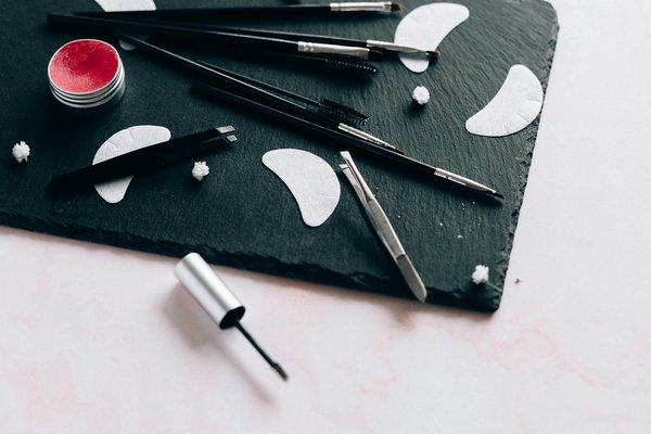 Luxe et Streetwear en Synergie : Analyses et Influences au Coeur de la Tendances Urbaine